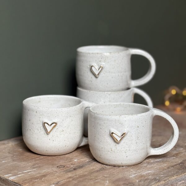 Tasse "coeur ligne d'or"