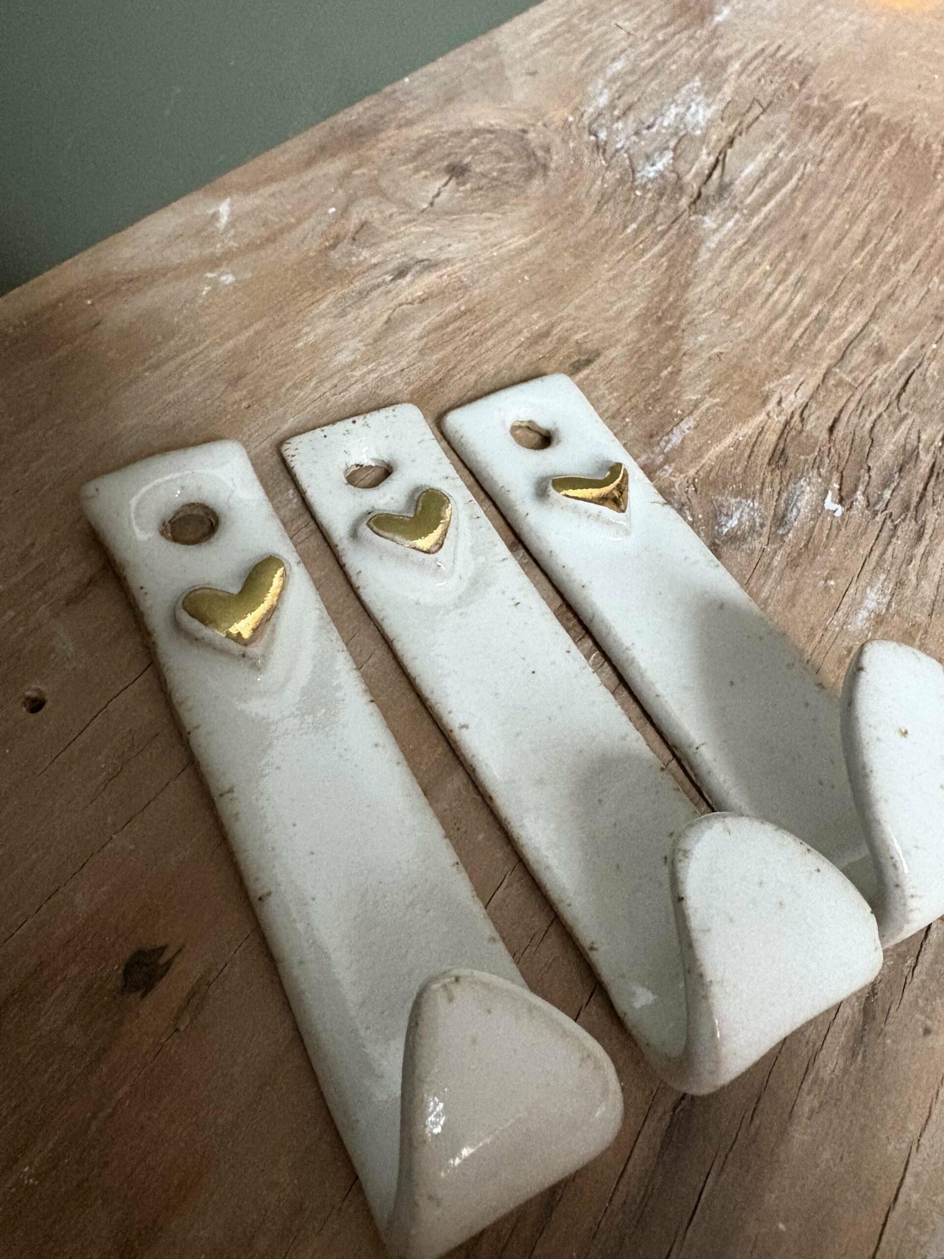 Crochets "coeur d'or" (taille M)